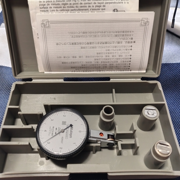 Mitutoyo Dial Indicator 0001" - Picture 2 of 3